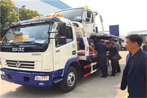 王平汽车道路救援拖车价格